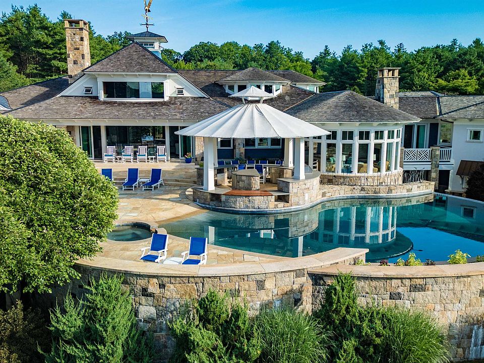 32 Wisteria Drive, Dover, NH 03820 | Zillow