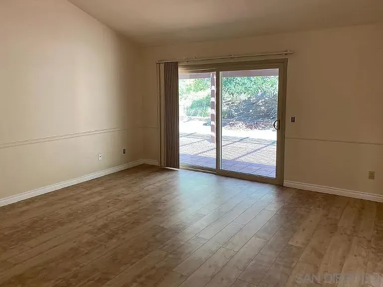 12592 Heatherfield Ln — Photo 17