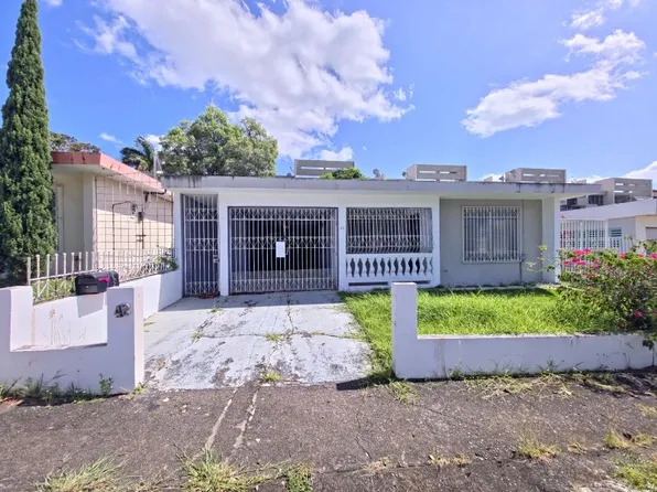 Urb Sierra Bayamon Calle 35 No 42 Bloque #39, Bayamon, PR 00956