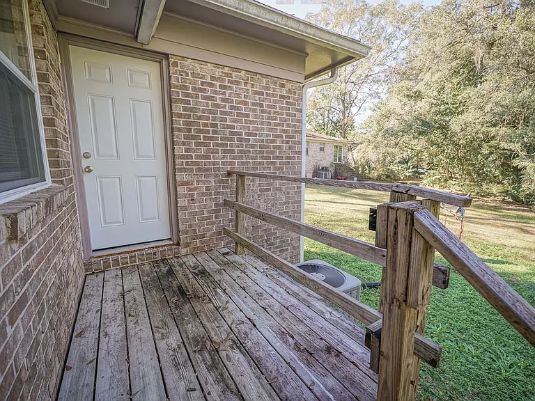 2304 Hartsfield Ct #B — Photo 27
