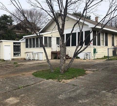 4th image of 1723 Grand Ave