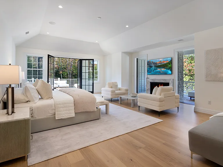 73 Wainscott Stone Rd — Photo 25