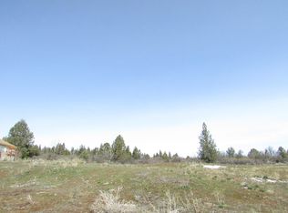 1061 Crossbill Dr, Klamath Falls, OR