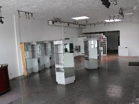 2nd image of 18002 Union Tpke