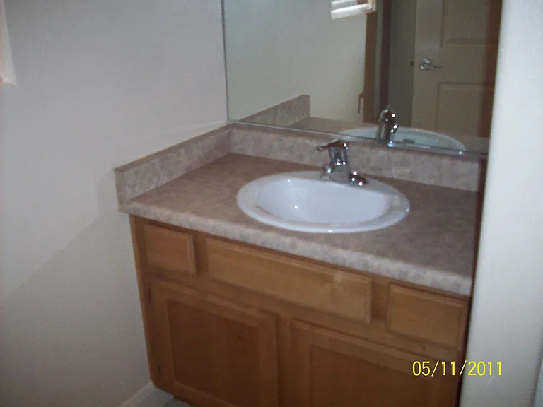 700 N Main E 6/h 4/h 5/h #8 — Photo 5