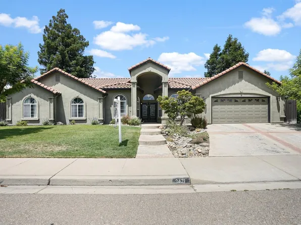 2421 Castleview Dr, Turlock, CA 95382