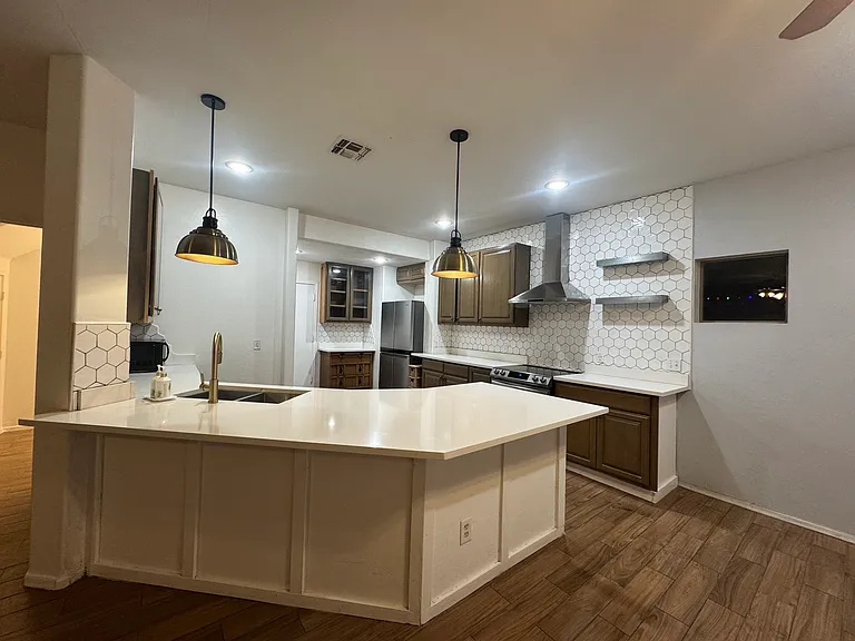 28007 N Muscovite Dr — Photo 28
