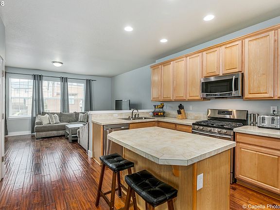 4th image of 4874 SE Teakwood St