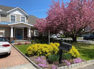 41 3rd St, Rumson, NJ 07760