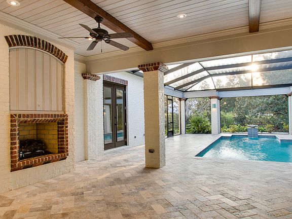 4th image of 3200 Bay Estates Dr