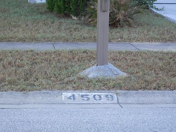 3rd image of 4509 Malvern Hill Dr