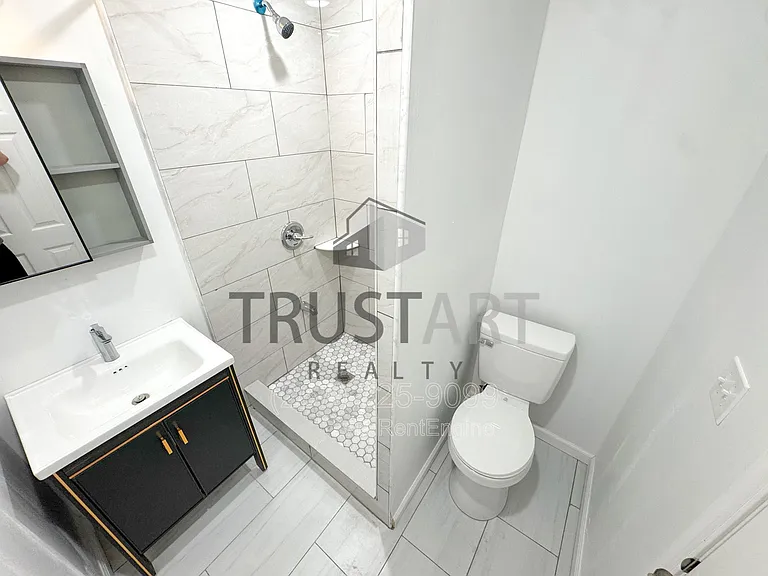 2317 N 15th St #5 — Photo 7