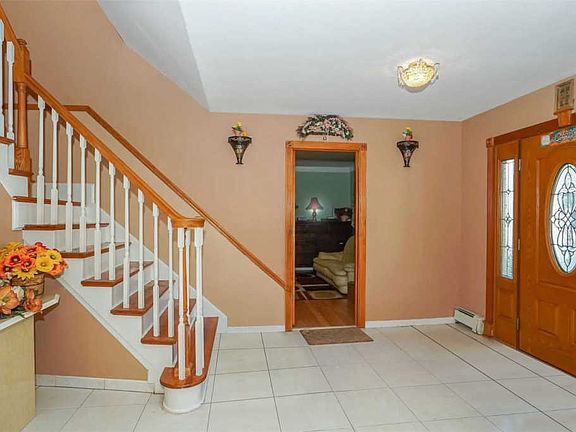 3rd image of 4 Winding Ln