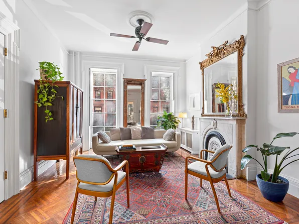 221 Dean Street image 1 of 20