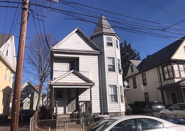 1st image of 74 Carleton Ave
