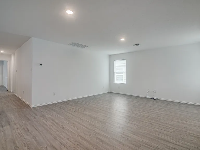 2406 Double Oak Dr — Photo 9