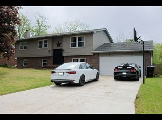 1303 Schroeder Dr, Normal, IL