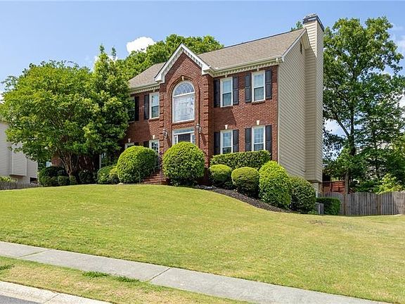 2nd image of 3180 Crestmont Way NW