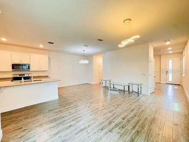 2233 Shadowland Loop — Photo 11