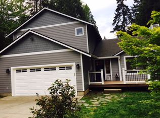 10231 NE Albertson Rd, Bainbridge Island, WA 98110