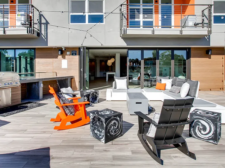 Outdoor Lounge and Grilling Area
