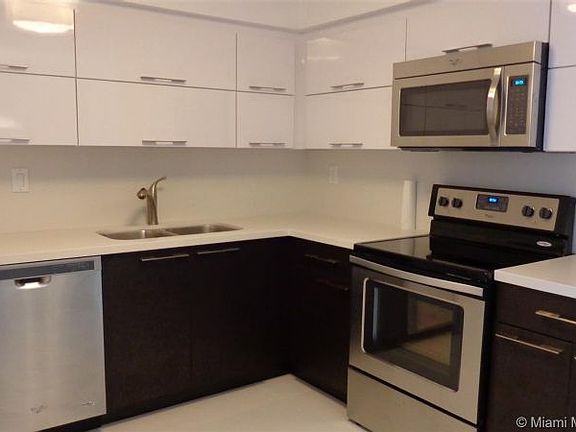 2nd image of 1450 Brickell Bay Dr APT 1905