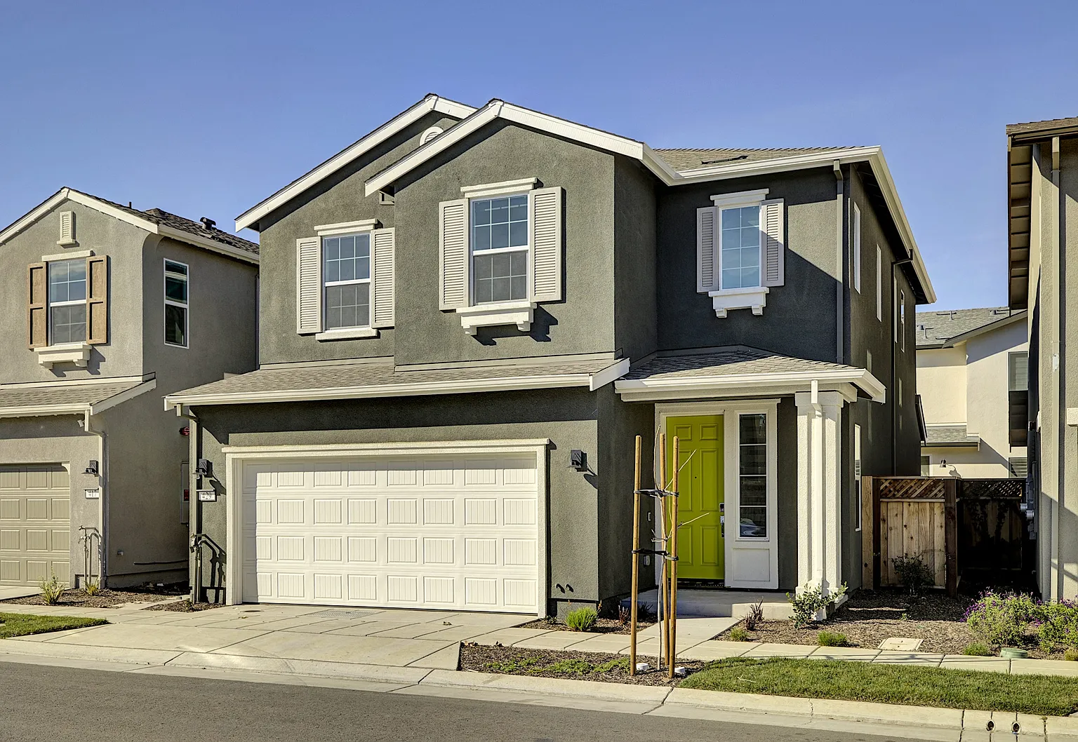 429 N Paso Robles Dr photo 1