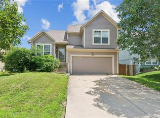 1010 N Clinton St, Olathe, KS 66061