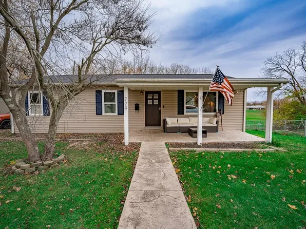 729 John St, Washington Court House, OH 43160