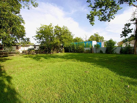 5th image of 125 Hillsman Ln