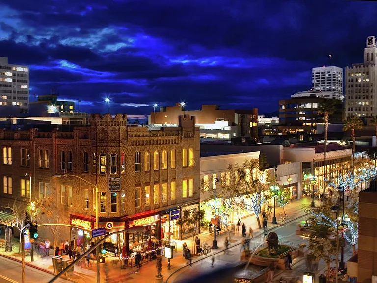 2 blocks from world famous 3rd Street Promenade
