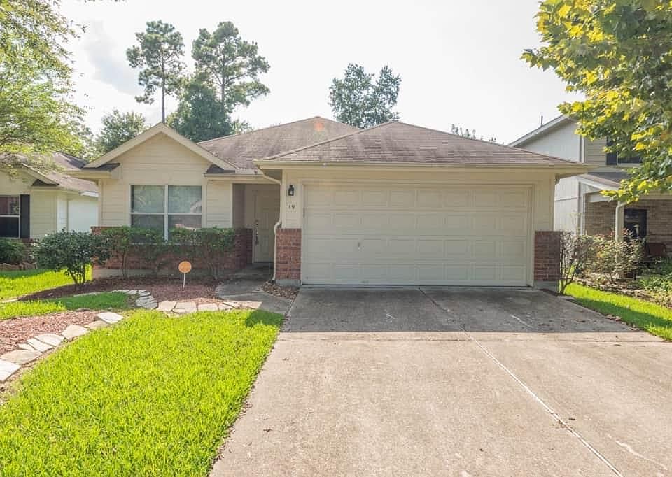 1st image of 19 Bark Bend Pl