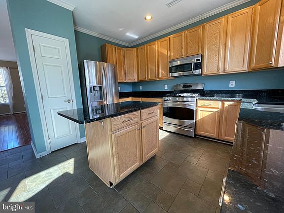 3rd image of 5111 Ballycastle Cir