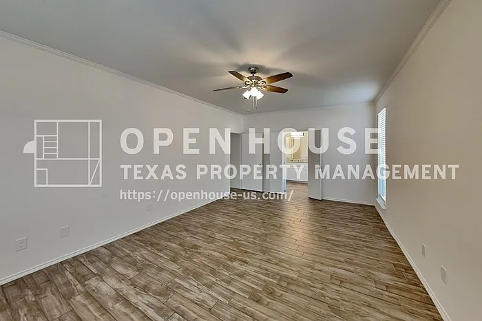 828 Pebblecreek Dr — Photo 9