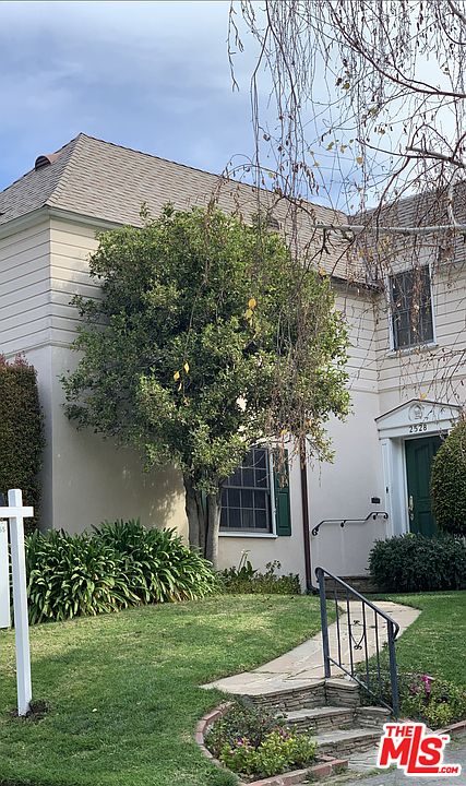 2nd image of 2528 Canyon Dr