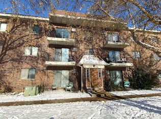 954 N Rohlwing Rd APT 201A, Addison, IL 60101