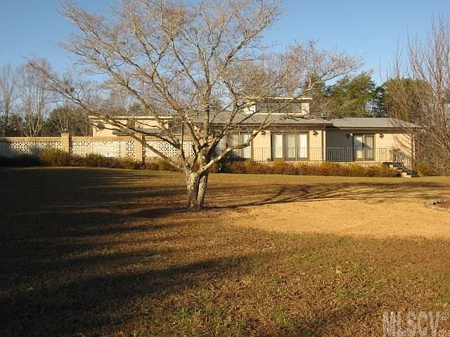 1st image of 4783 Lakeside Dr