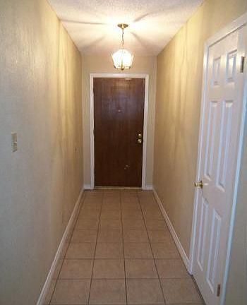 3rd image of 1700 Hill St