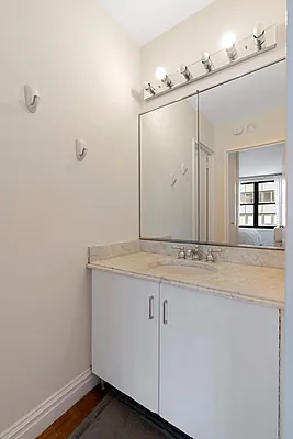 Rented by Compass | media 10