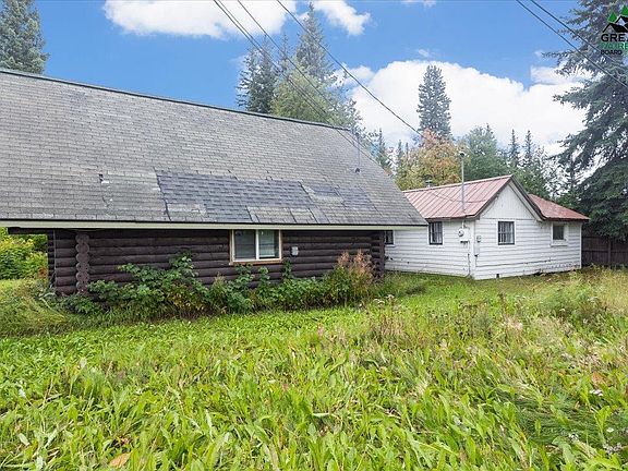 3rd image of 1852 & 1854 Caribou Way