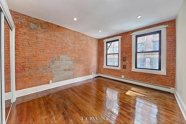 Rented by Town Residential | media 19