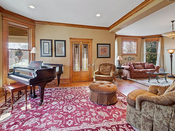 5th image of 624 Lathrop Ave