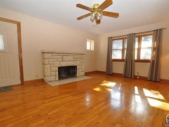 2nd image of 4643 SE California Ave