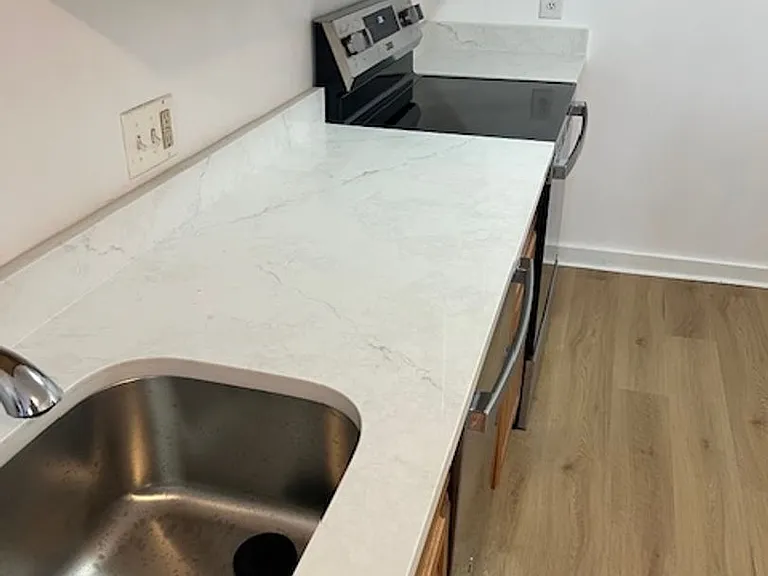 679 Washington St #11 — Photo 3