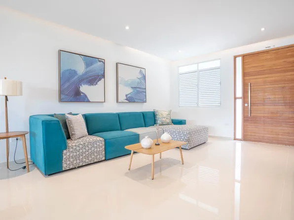 35 Palmas Del Mar Cond Harbour Lcks, Humacao, PR