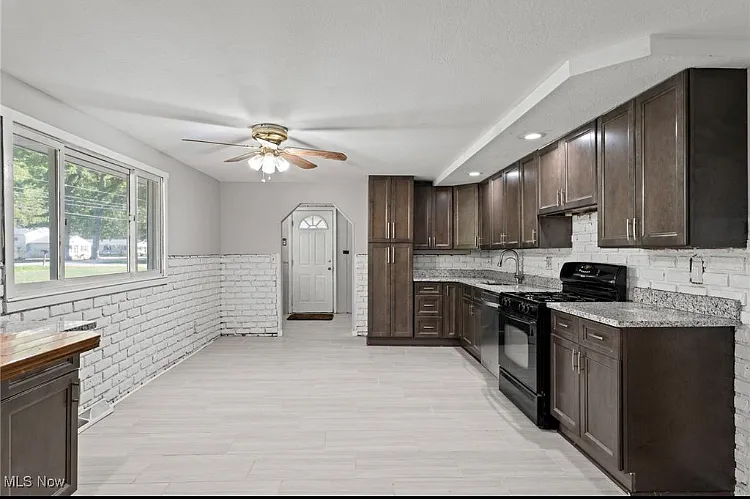 4942 Lear Nagle Rd — Photo 6