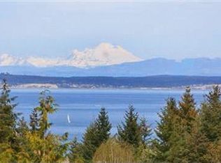 90 Sherman Rd, Port Ludlow, WA 98365