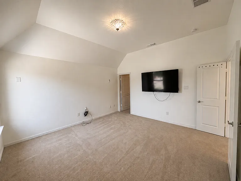 1901 Oakston Dr — Photo 26