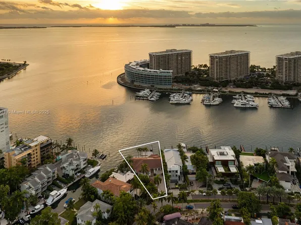 1740 S Bayshore Ln, Miami, FL 33133