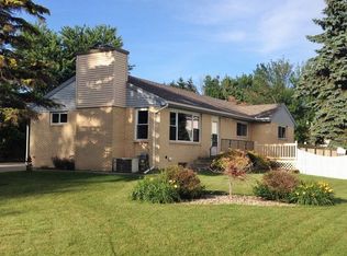 4627 Richardson Dr, Bay City, MI